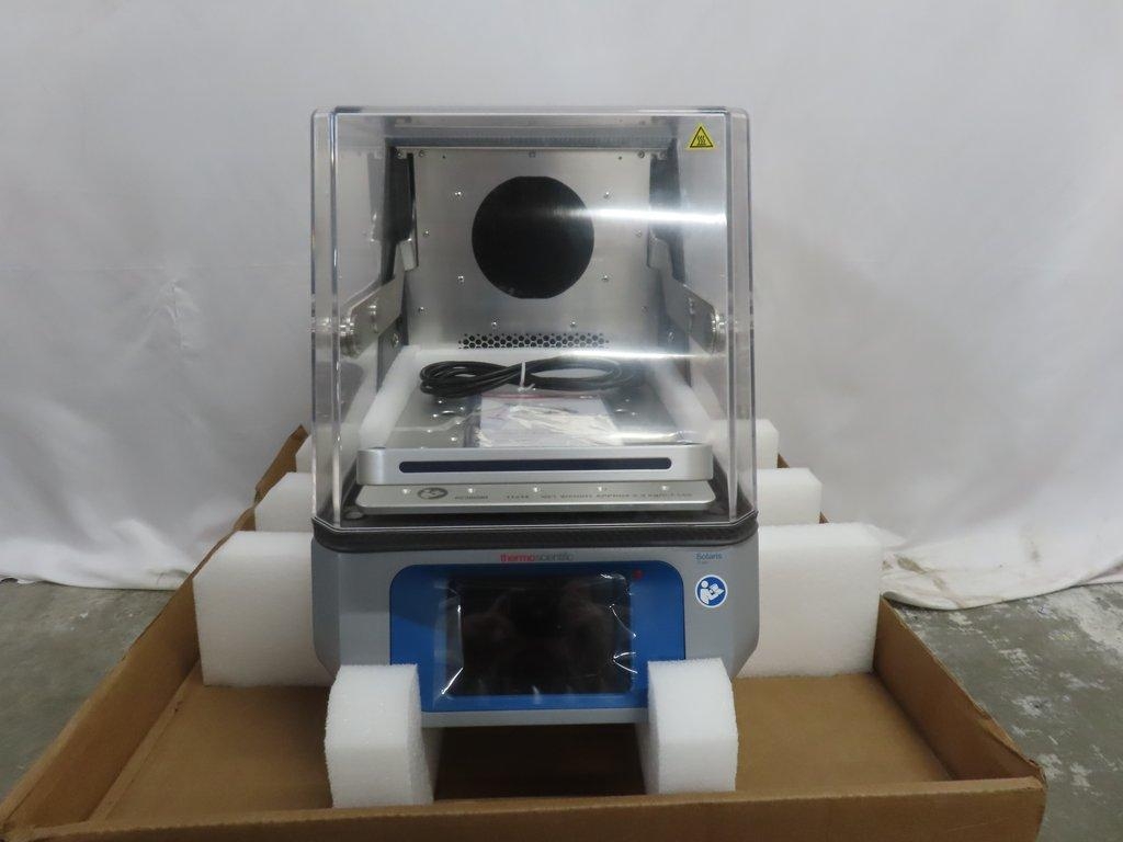 Thermo Solaris Shaker Incubator Shaker with Software Near New Condition